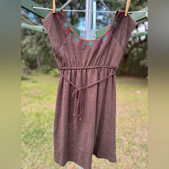 Theme wool blend, embroidered dress size M - Picture 4 of 5